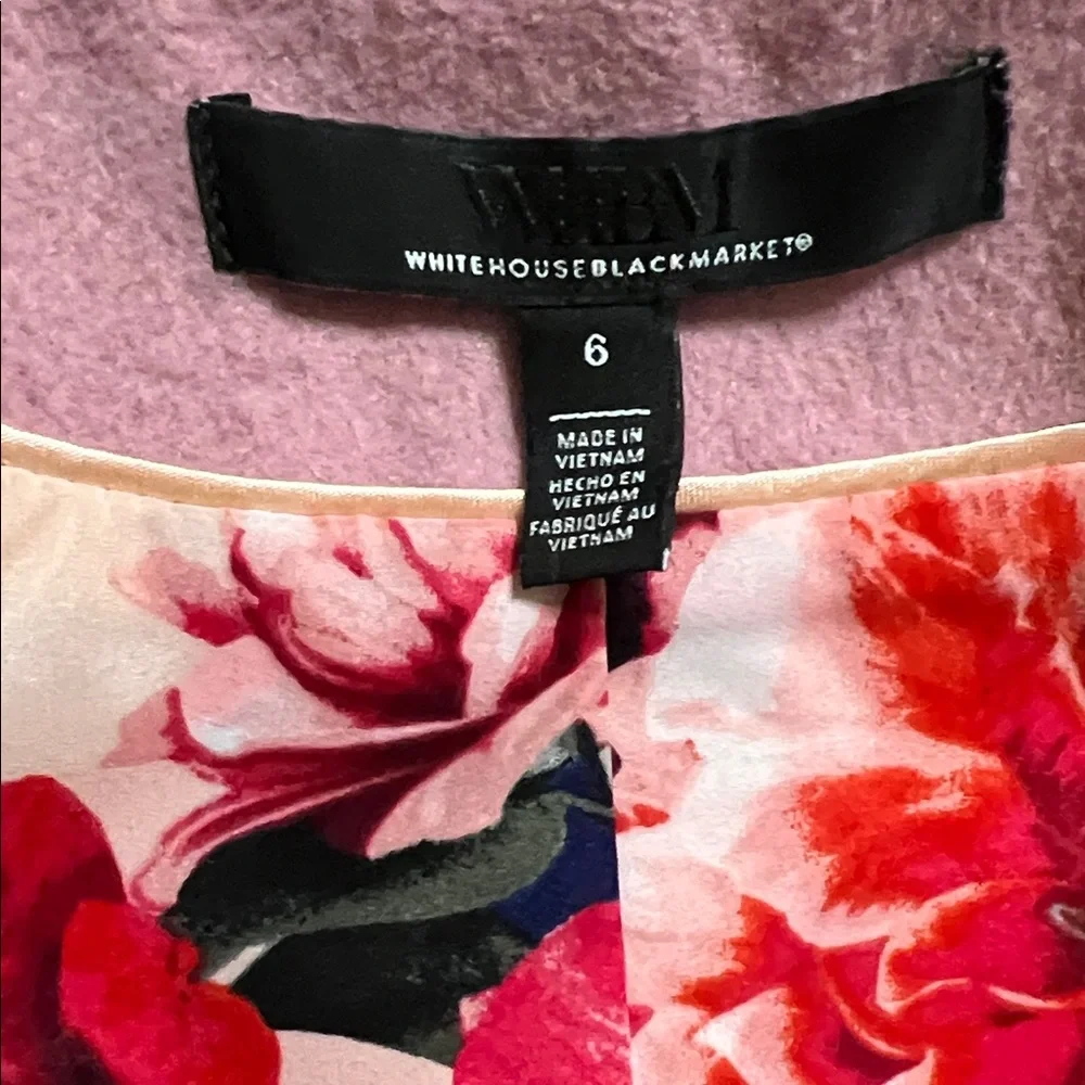 🌸🌺🌷White House Black Market Pink Blazer with Silver Buttons - Picture 16 of 16